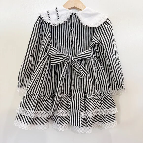 Vintage 80s Black/White Haunted Mansion Dress 3/4 Girls - Picture 2 of 4